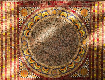 Medium Shot People Praying Together 2