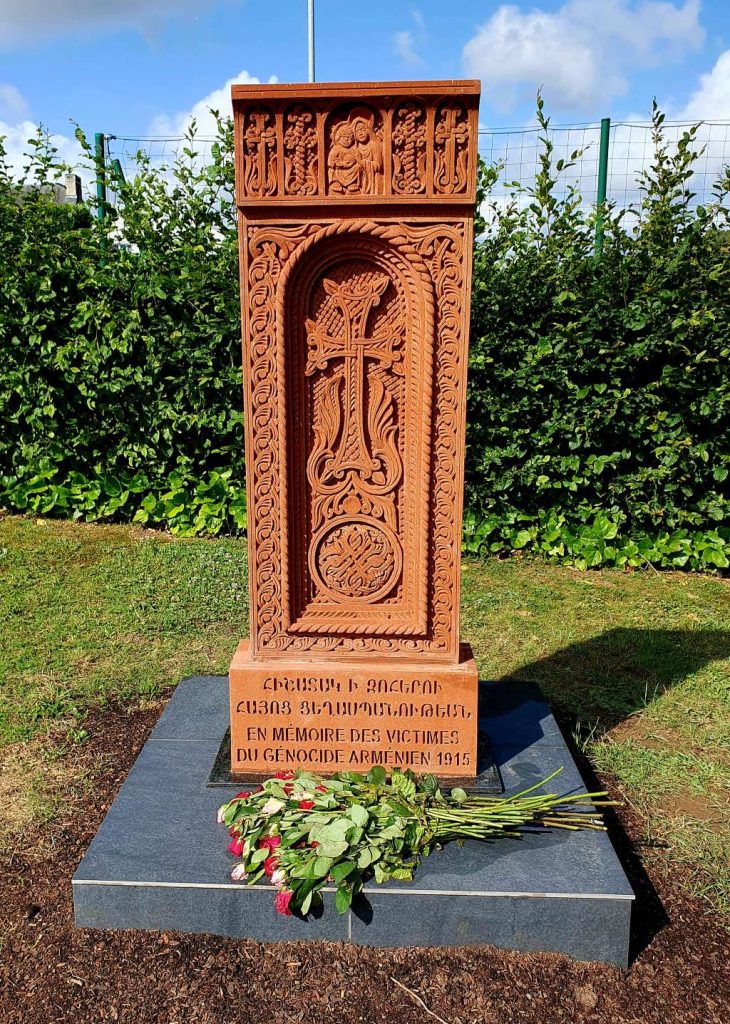 Khatchkar Maison Saint Yves 1