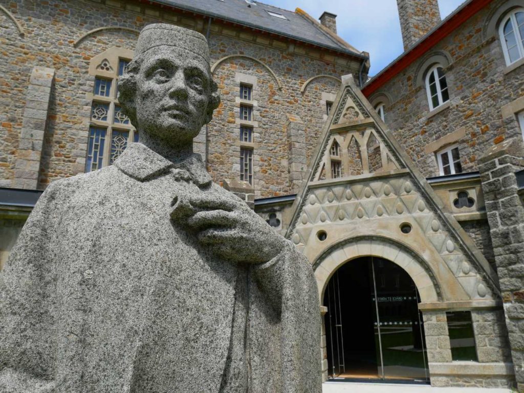 Saint Yves