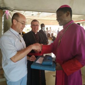 Messe d'ordination du nouvel évêque de Djougou