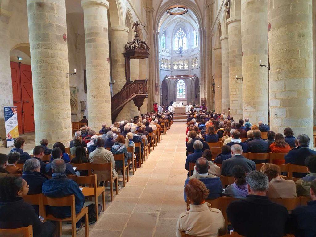 Messe à la cathédrale Saint-Etienne de Saint-Brieuc
